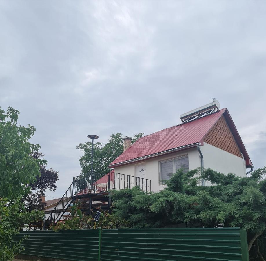 Hobby Vendeghaz Apartment Kiskunmajsa Bagian luar foto