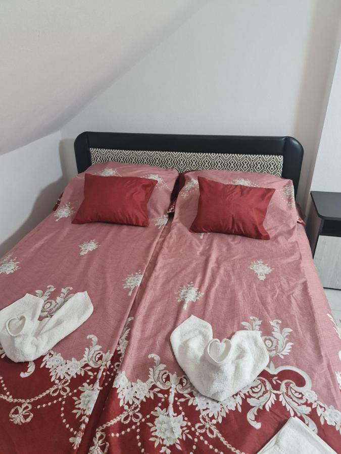 Hobby Vendeghaz Apartment Kiskunmajsa Bagian luar foto