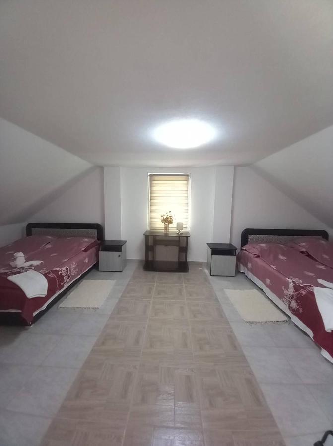 Hobby Vendeghaz Apartment Kiskunmajsa Bagian luar foto